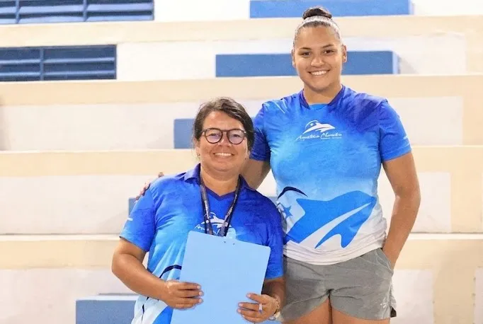 Treinadora Teca Marinho e atleta Flávia Cantanhede